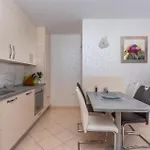 In Bogovici With Wifi Apartment *