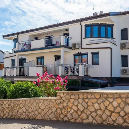 1 Bedroom In Bogovici * マリンスカ