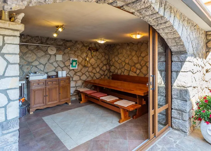 Lejlighed 1 Bedroom In Bogovici Malinska